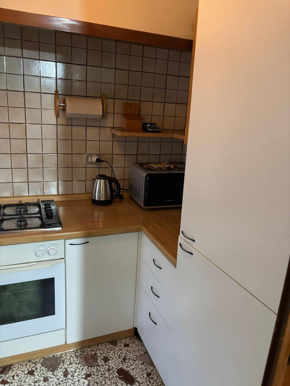 House In The Park! Free Parking And Convenient To * Venecia